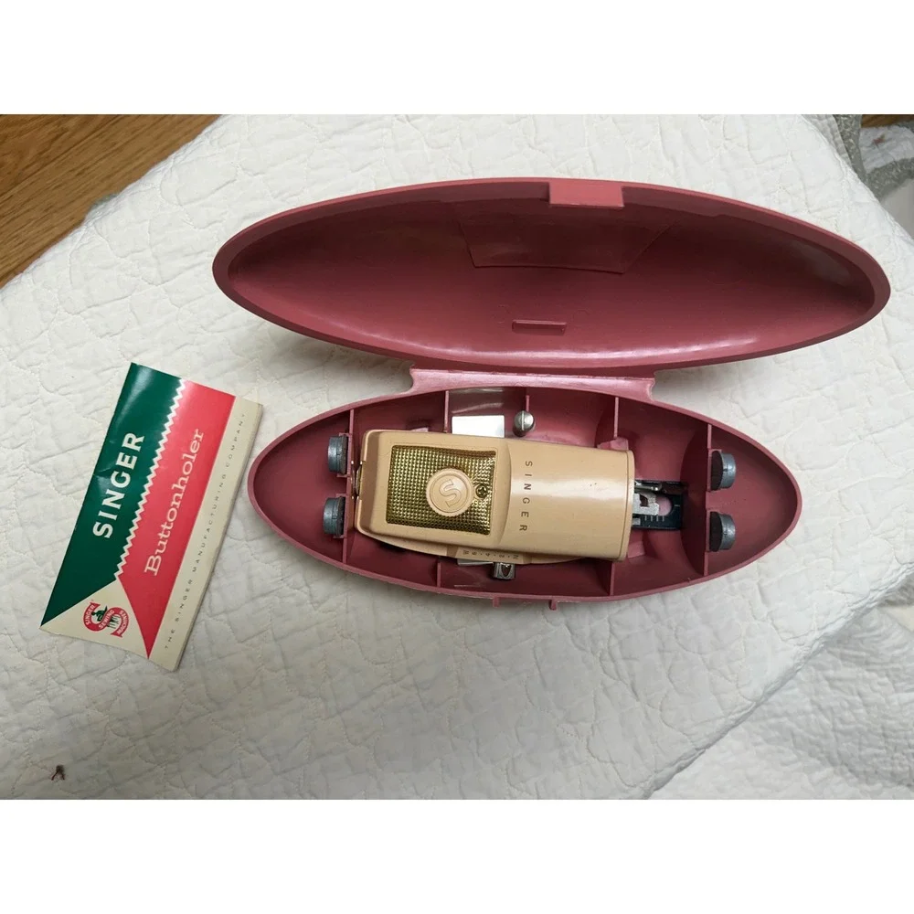 Vintage Singer Buttonholer Slant Shank Pink Clamshell Case Templates Manual 328